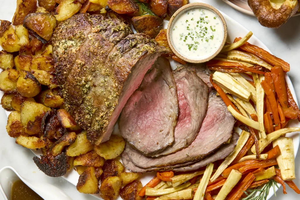 Sunday Roast mit knusprigen Kartoffeln
